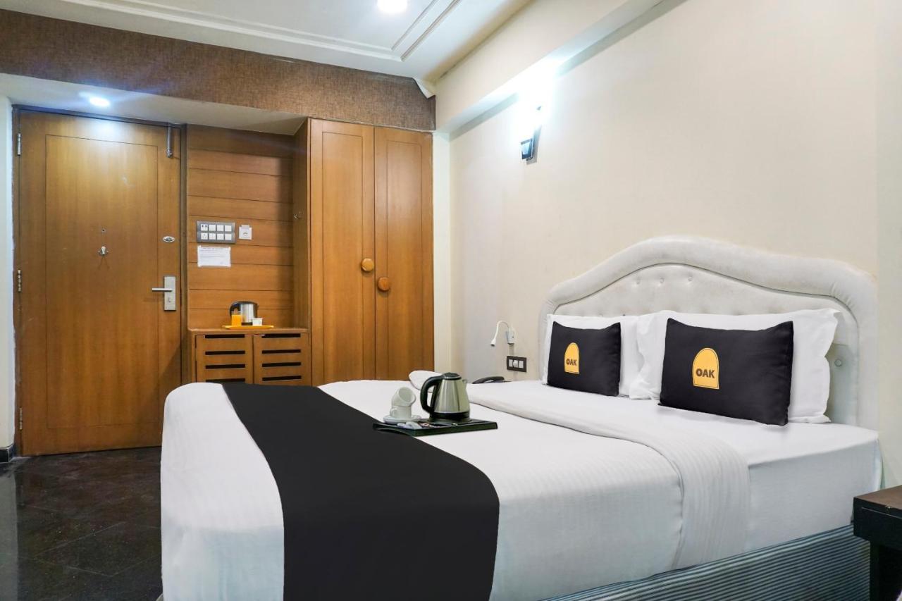 פונה Super Townhouse Oak Sr Hotel Wakad מראה חיצוני תמונה