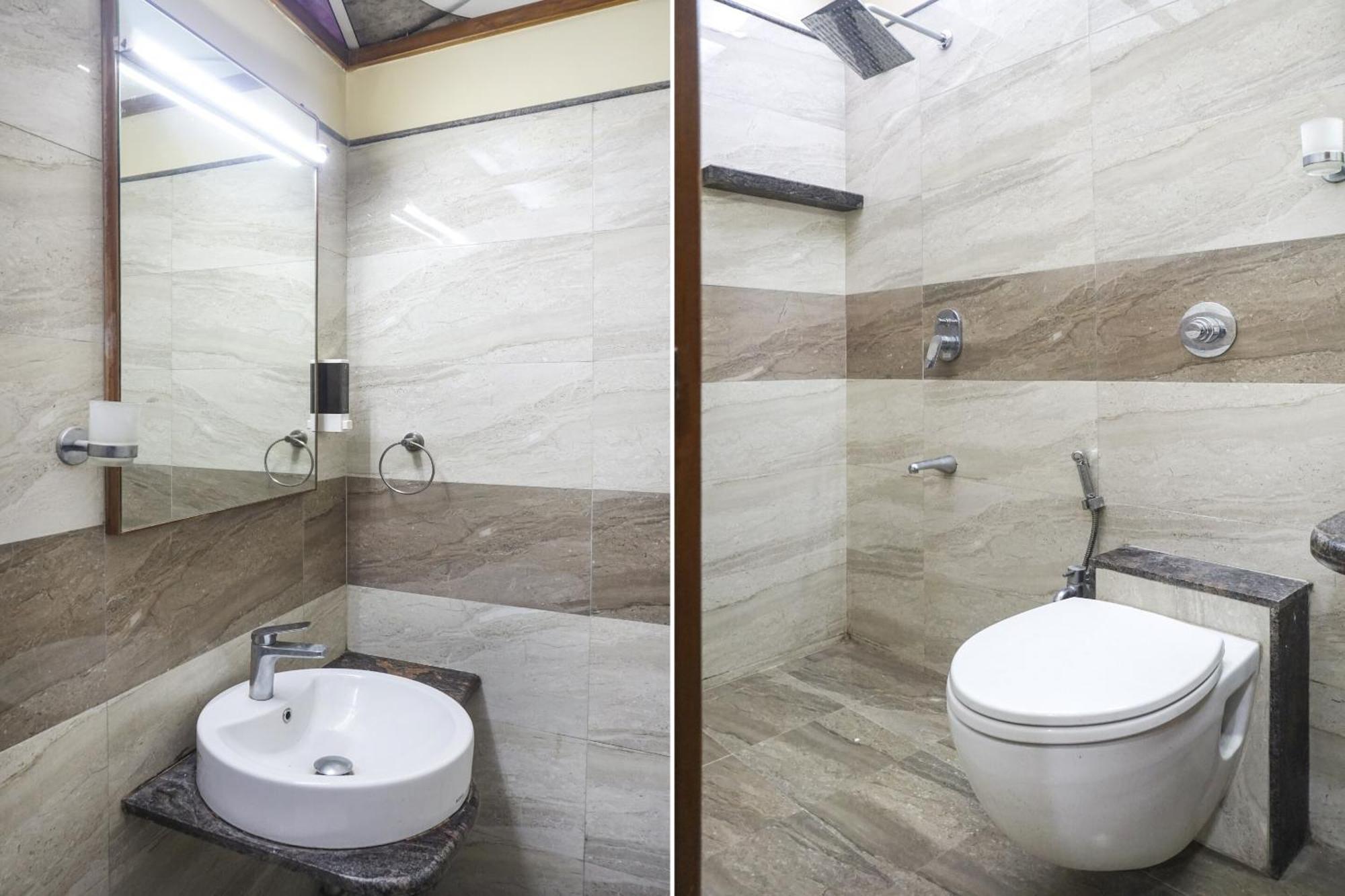 פונה Super Townhouse Oak Sr Hotel Wakad מראה חיצוני תמונה